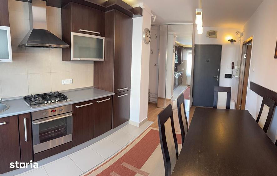 Apartament cu 4 camere decomandat în Pandurilor
