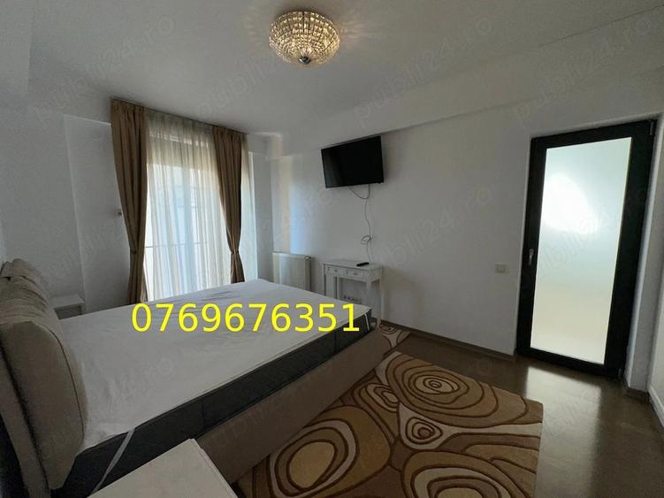 Apartament cu 3 camere semidecomandat în Basarab