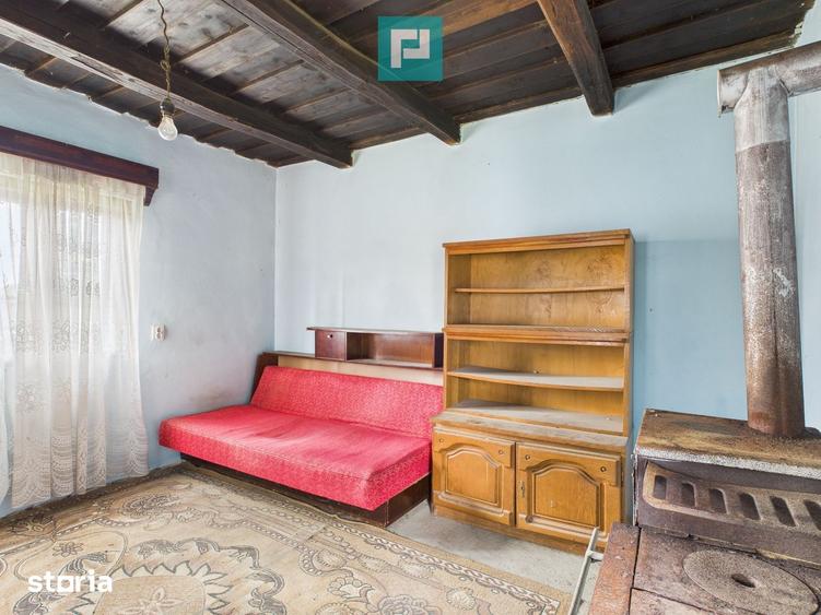 Casă cu 4 camere cu Teren 1080 Mp în Dezna