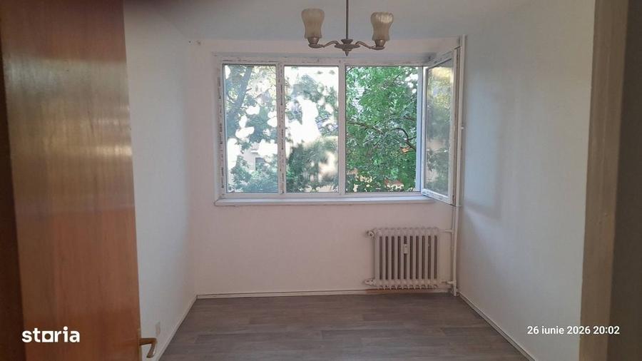 Apartament cu 3 camere în Gorjului