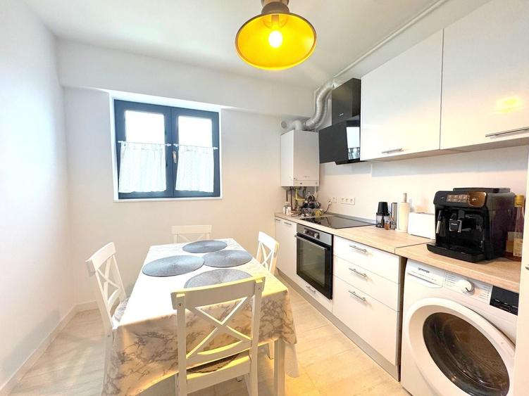 Apartament cu 2 camere decomandat, mobilat în Complex Studențesc