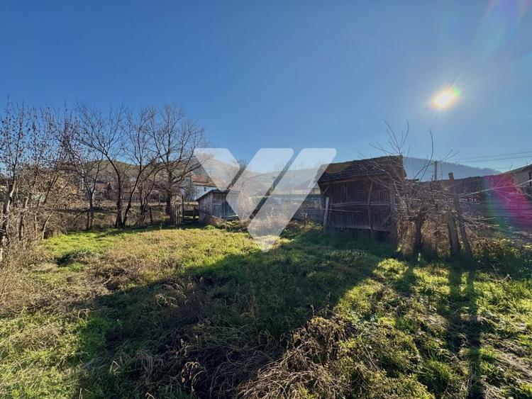 Casă individuală cu 2 camere cu Canalizare în Buia