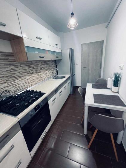 Apartament cu 2 camere decomandat în Cug