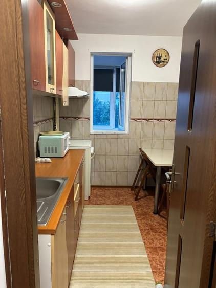 Apartament cu 2 camere decomandat în Drumul Taberei
