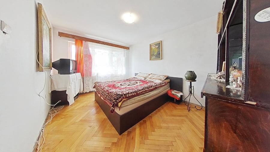 Apartament cu 2 camere semidecomandat în Podgoria