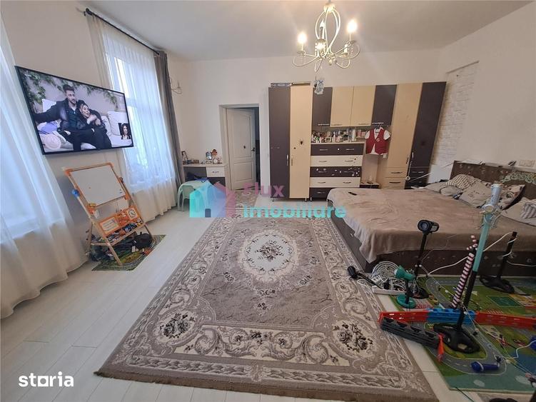 Casă cu 3 camere cu Teren 286 Mp în Central