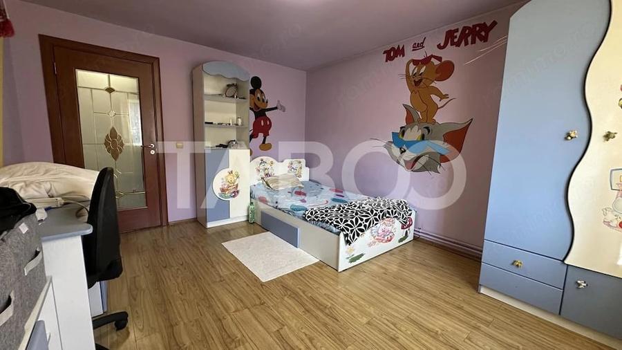 Casa individuala cu intrare de la 2 strazi 4 camere Poplaca Sibiu - 9
