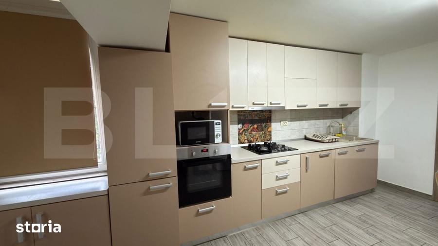 Apartament cu 3 camere în Soarelui