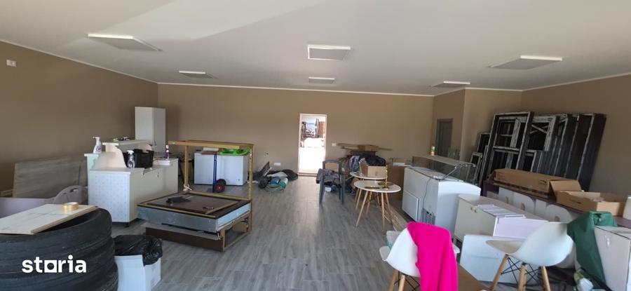 Spațiu comercial, de 360 mp, în Hemeiuș