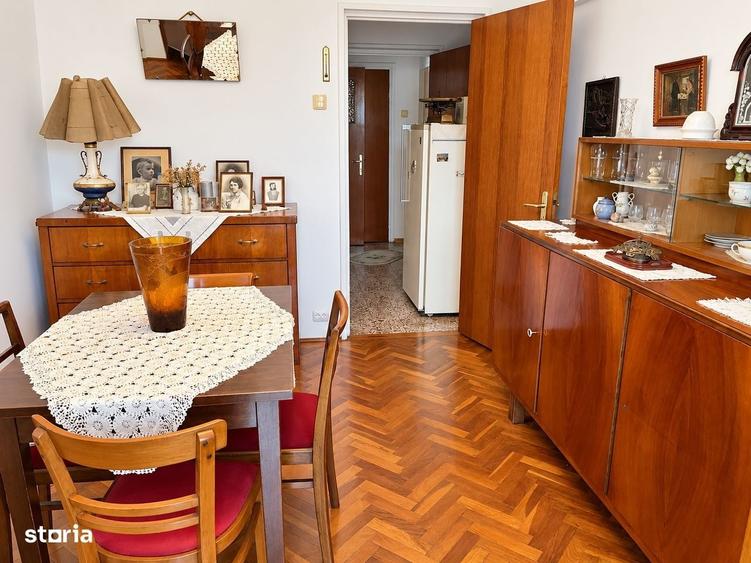 Apartament cu 4 camere decomandat în Domenii