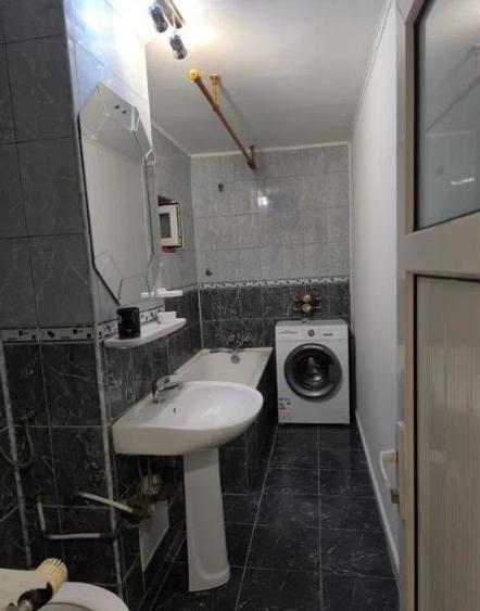 Apartament cu 2 camere decomandat, mobilat în Unirii