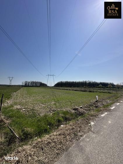 Teren de 4762 mp, în Stoilești