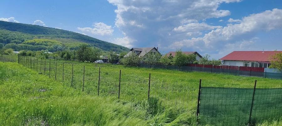 Teren de 940 mp, în Hemeiuș