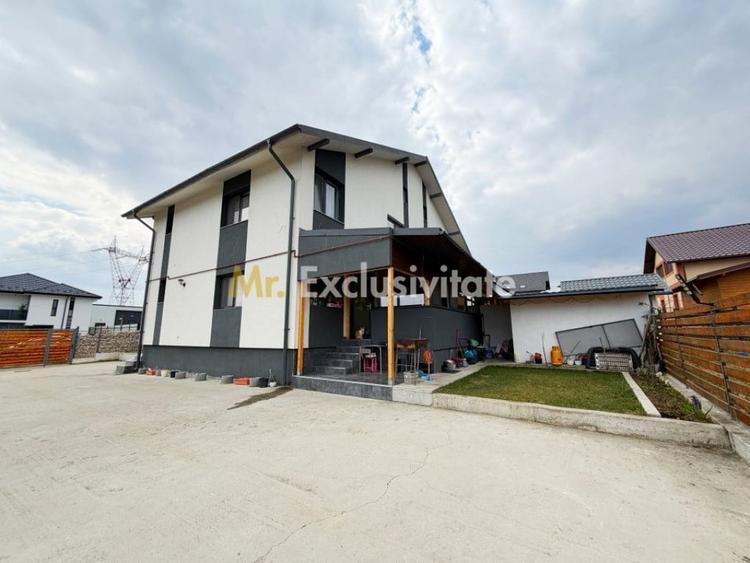 Casă cu 5 camere cu Teren 400 Mp în Trivale