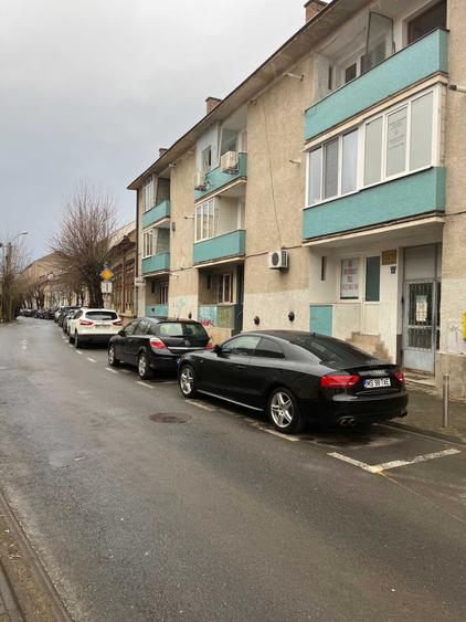 Spațiu comercial, de 32 mp, în Central