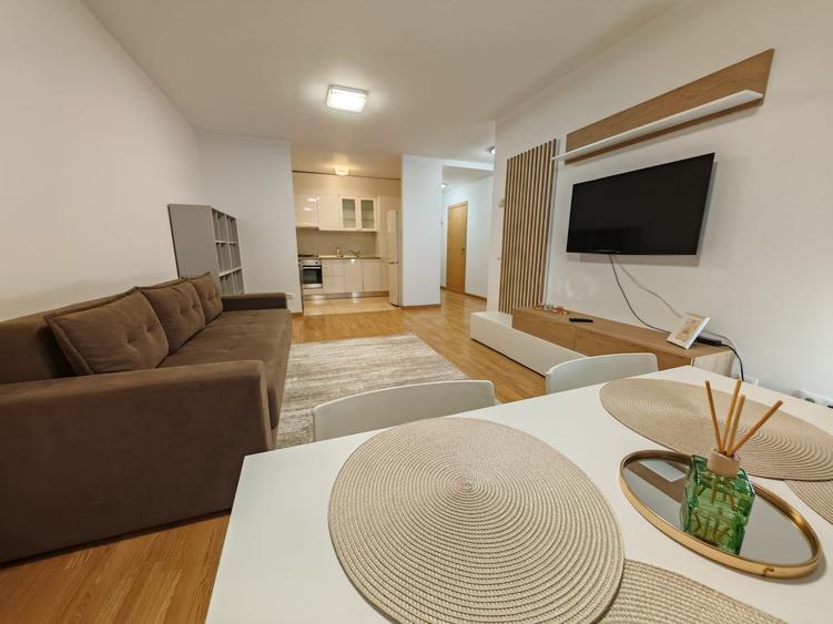 Apartament cu 2 camere decomandat în Costin Georgian