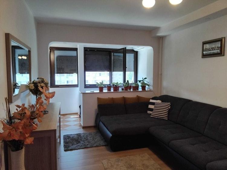 Apartament cu 2 camere semidecomandat în Dristor