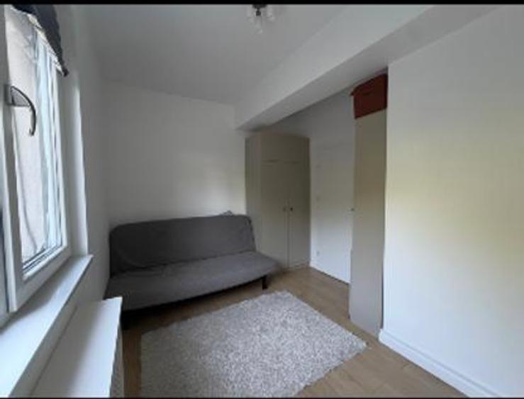 Apartament cu 3 camere semidecomandat în Unirii