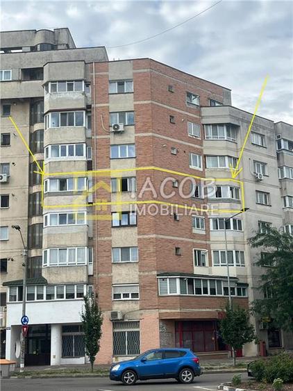 Apartament cu 3 camere decomandat în Nord