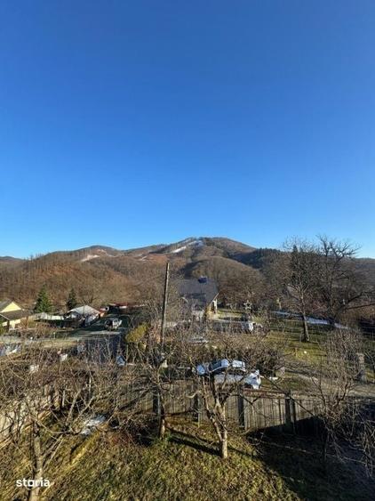 Casă cu 4 camere în Valea Neagră