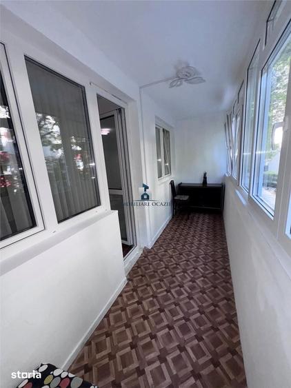 Apartament cu 2 camere semidecomandat în Berceni
