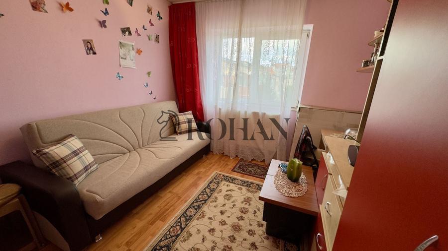Apartament 3 camere, 70 mp total, loc de parcare, Str. Vânătorilor - 11