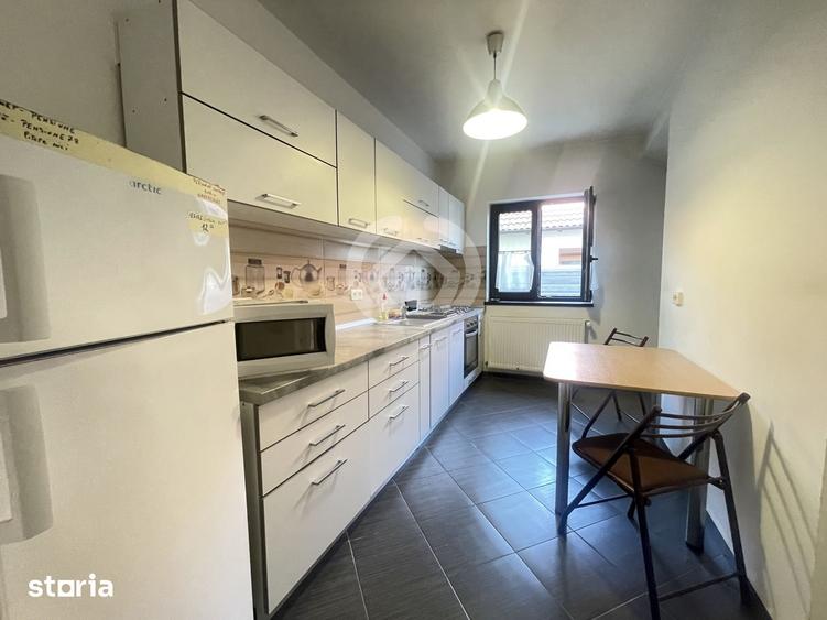 Casă cu 6 camere cu Teren 248 Mp în Central