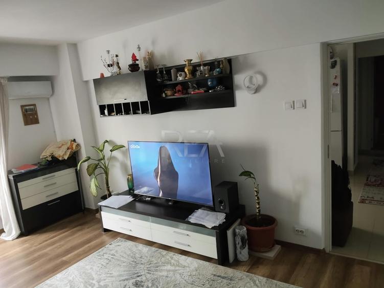 2 camere decomandat, 2/8, 62mp, anvelopat-Stirbei Voda-Berzei - 1
