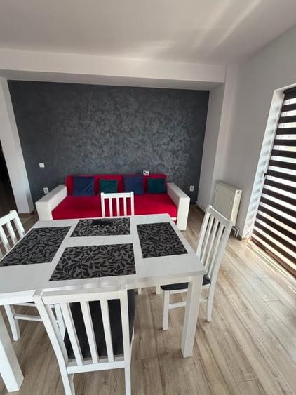 Apartament cu 2 camere decomandat, mobilat în Central