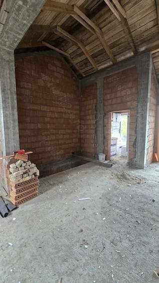 Casă cu 2 camere cu Teren 170 Mp în Sânandrei