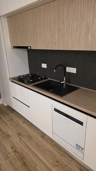 Apartament cu 2 camere decomandat în Sisești