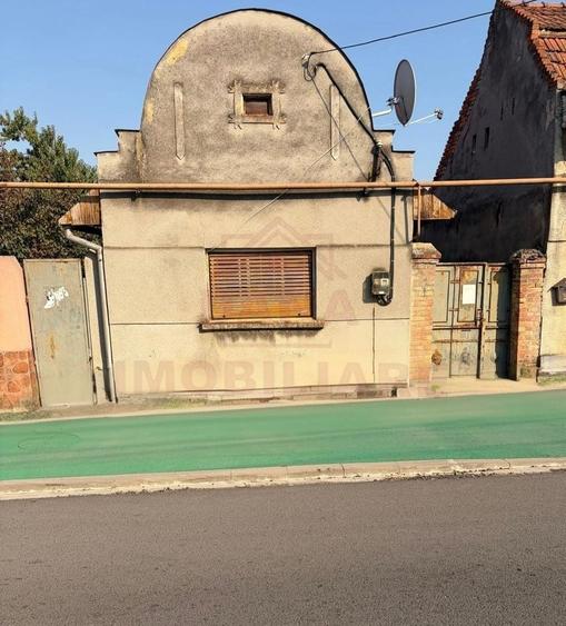 Casă individuală cu 4 camere cu Canalizare în Exterior Vest