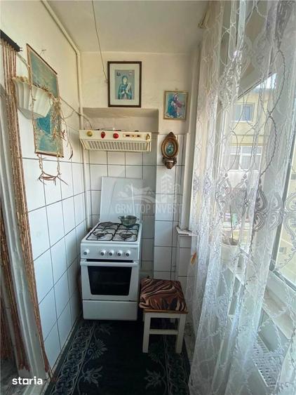 Apartament cu 2 camere decomandat în Lazaret