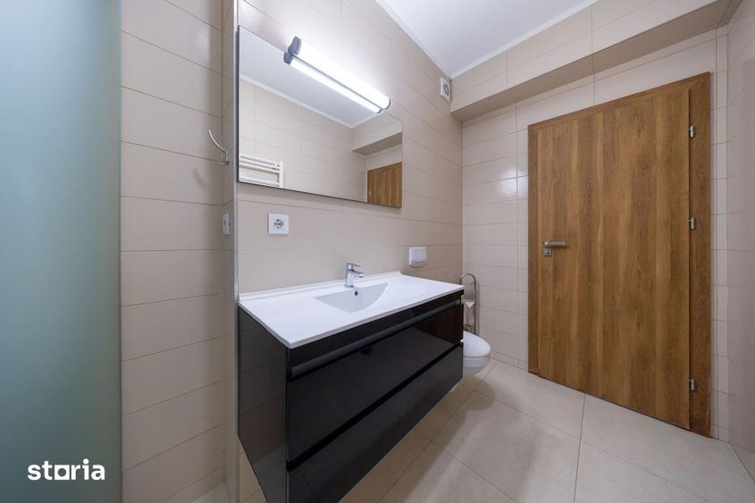 Apartament cu 3 camere, mobilat în Tractorul