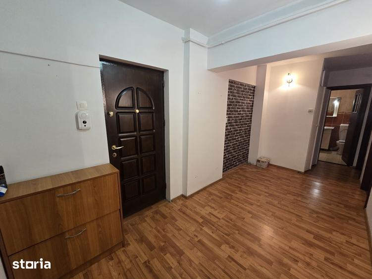 3 camere zona P-?a centrala priveli?te spre padure si raul Bistri?a! - 13