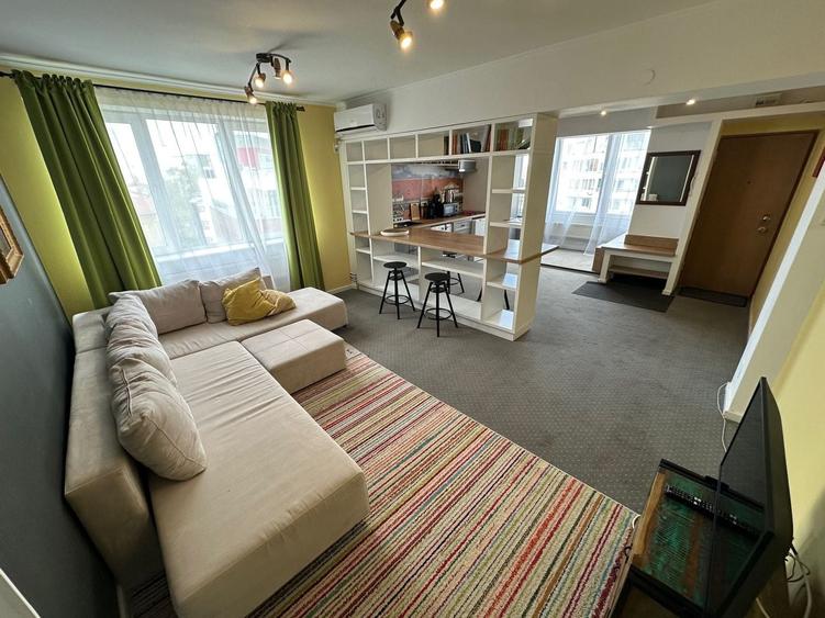 Apartament cu 2 camere semidecomandat în Ultracentral