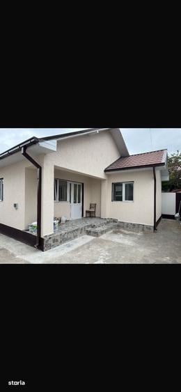 Casă cu 4 camere cu Teren 180 Mp în Central