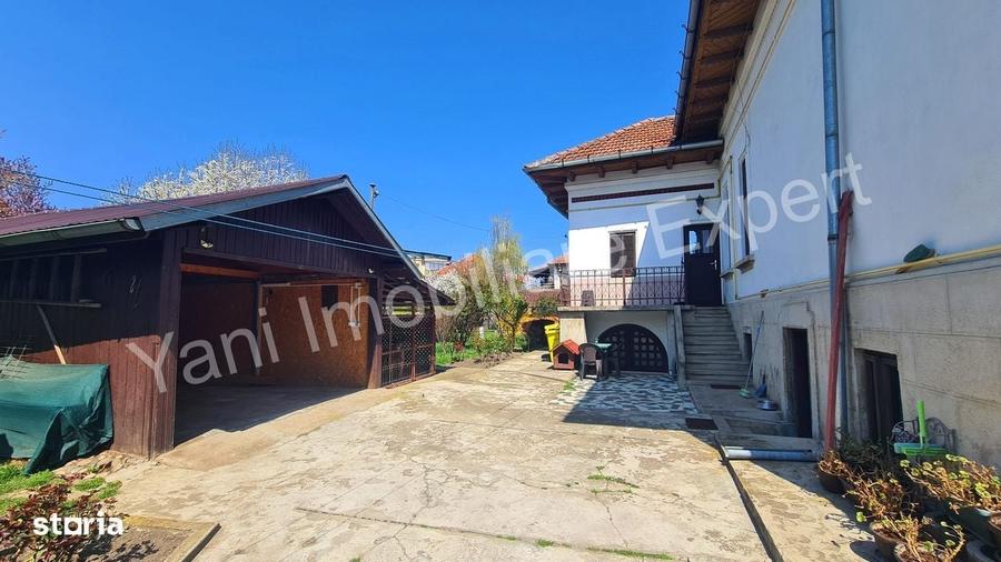Casă cu 4 camere în Central