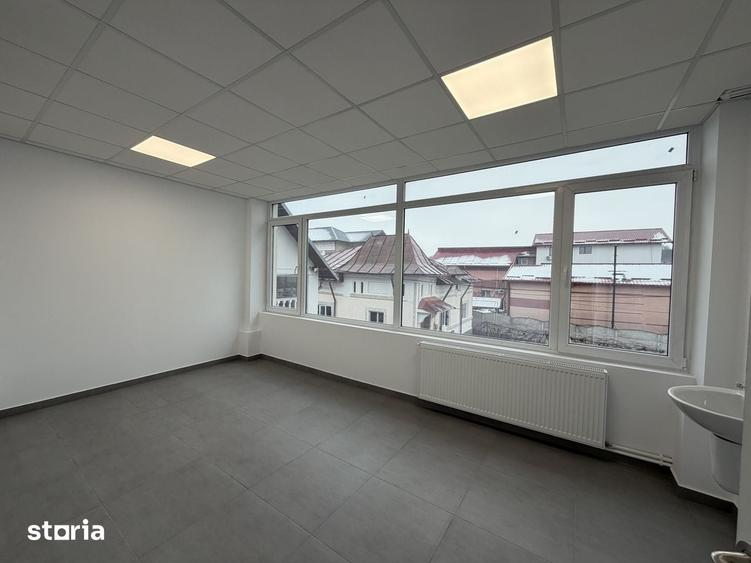 Spațiu comercial, de 95 mp, în Central