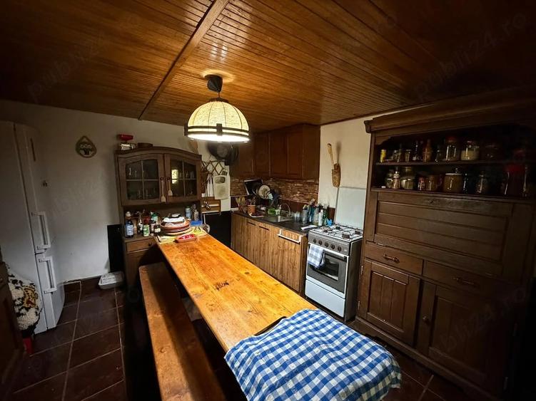 Casă cu Teren 1215 Mp în Ant