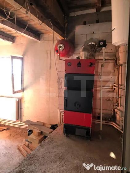 Casă cu 7 camere cu Teren 200 Mp în Săcele