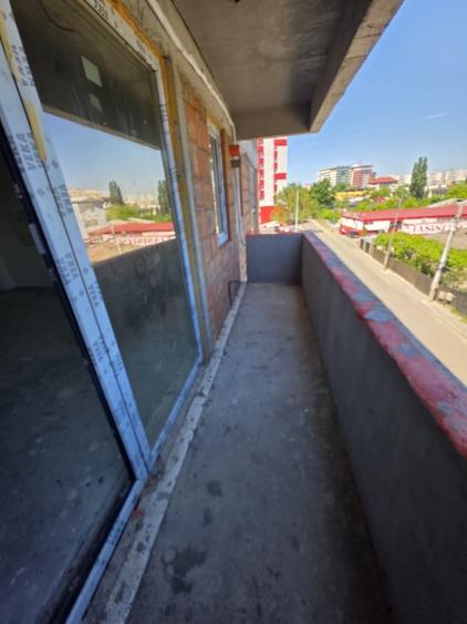 Garsonieră decomandată în Baza 3