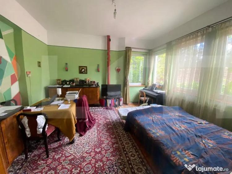 Casă cu 7 camere cu Teren 798 Mp în Grigorescu