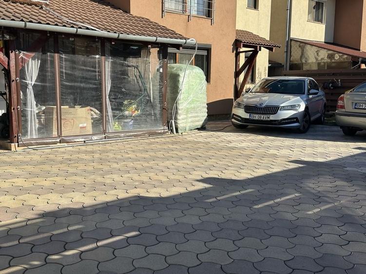 Casă cu 3 camere în Paleu