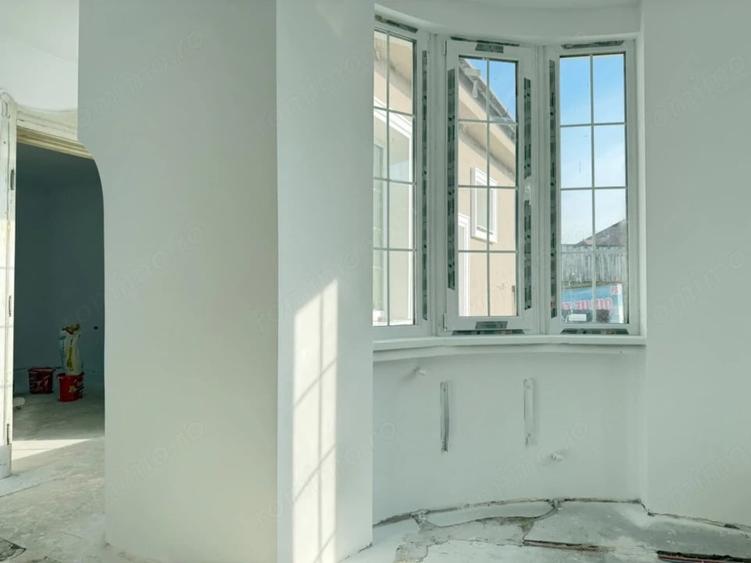 Casă cu 3 camere cu Teren 1500 Mp în Iosia
