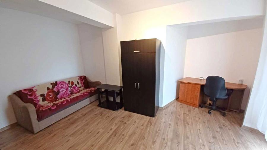 Garsonieră decomandată în Exterior Vest