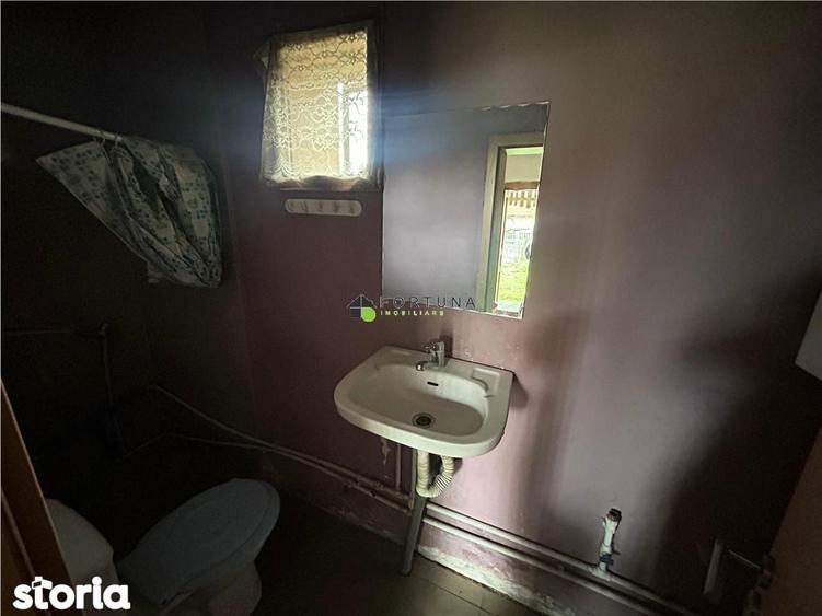 Casă cu 2 camere cu Teren 1850 Mp în Dobârlău