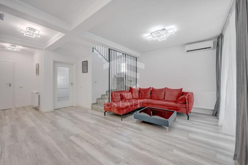 Casă individuală cu 4 camere cu Piscina în Domnești
