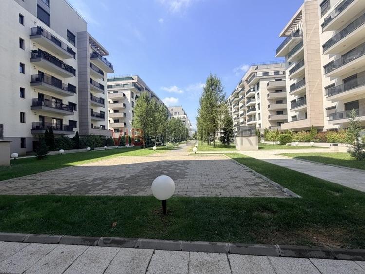 Apartament cu 3 camere decomandat în Grivița