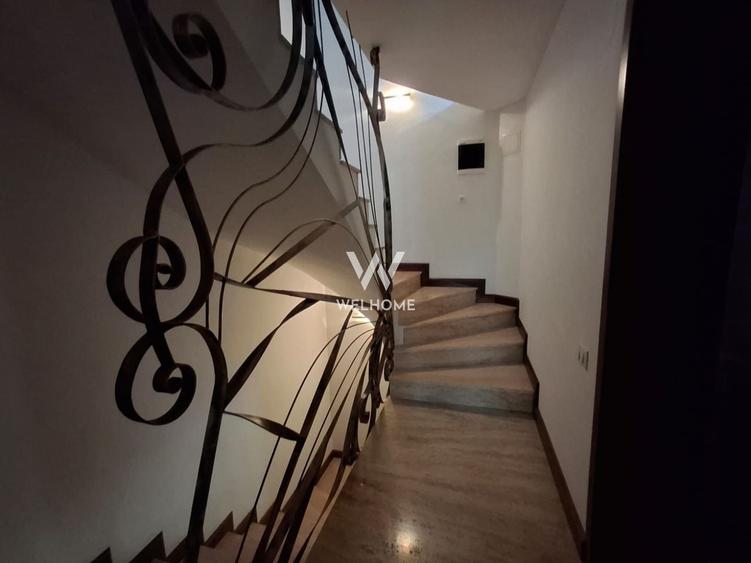 Casă individuală cu 4 camere cu Canalizare în Calea Poplăcii